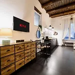 Duomo - Wifi + Netflix Incantevole Appartamento